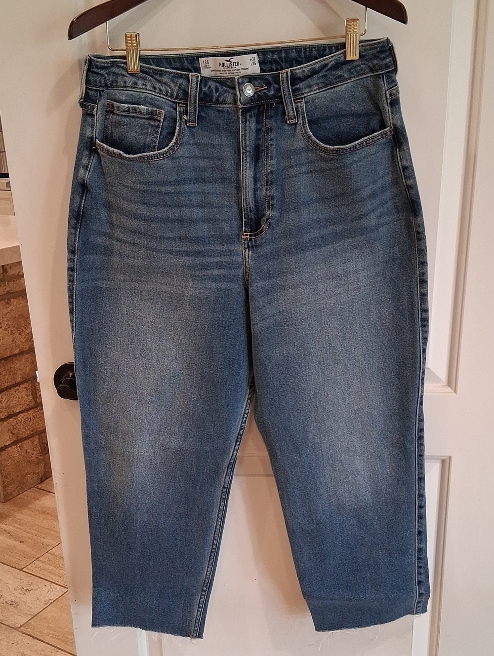 Hollister Curvy Ultra Jigh Rise Vintage Straight Jeans Size 13S W31 L25